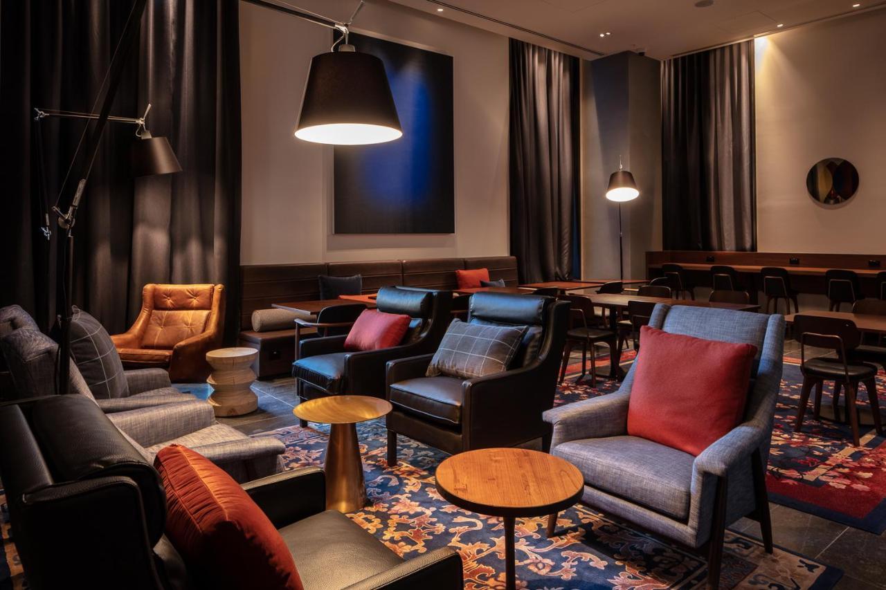Next Hotel Melbourne, Curio Collection By Hilton Esterno foto The lounge at the hotel