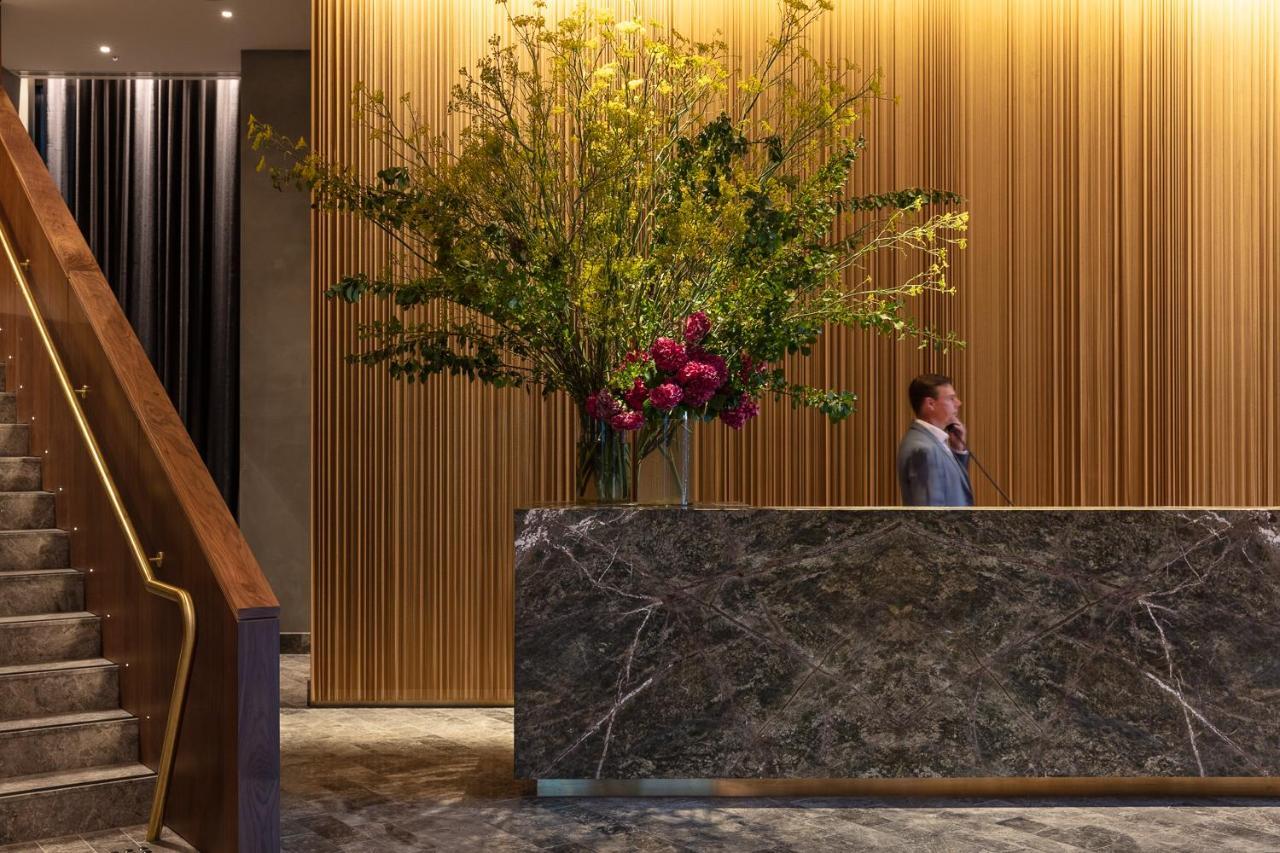 Next Hotel Melbourne, Curio Collection By Hilton Esterno foto The hotel's lobby