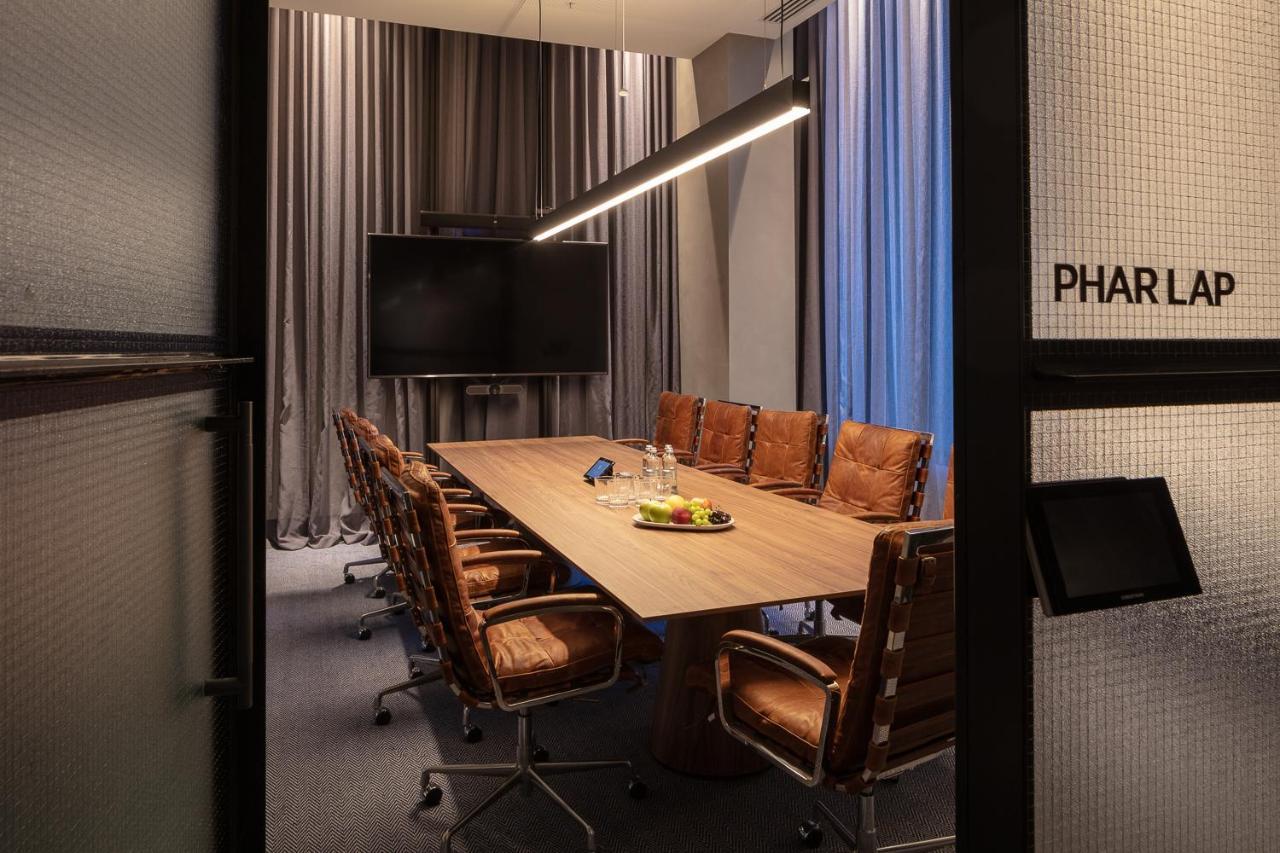 Next Hotel Melbourne, Curio Collection By Hilton Esterno foto Meeting room